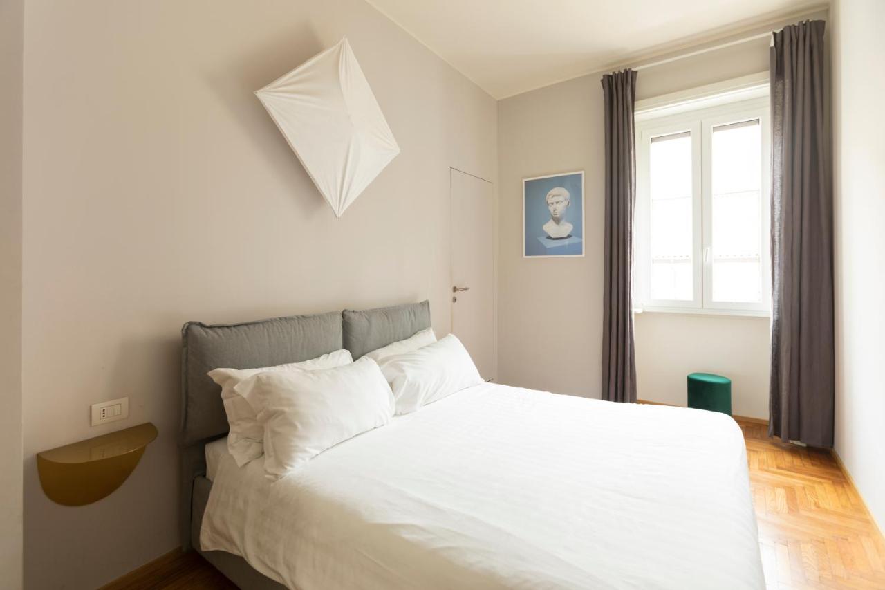 Duomo Big Apartment มิลาน ภายนอก รูปภาพ